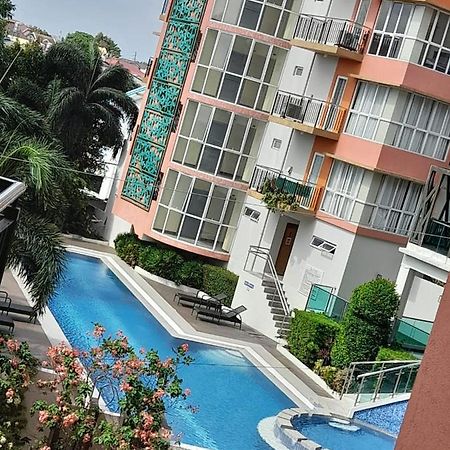 Lancris Residence Paranaque City Экстерьер фото